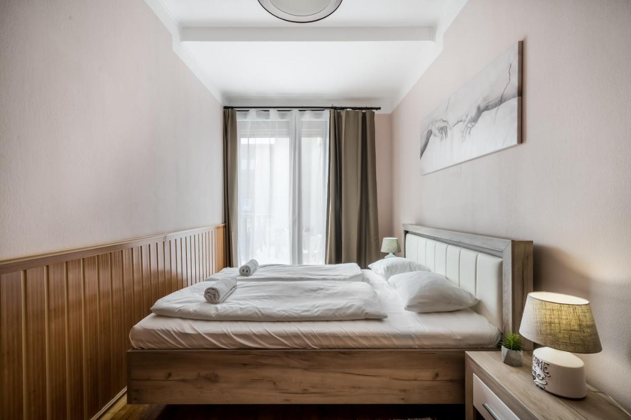 Bpr Timber Loft Home With Balcony Budapeste Exterior foto